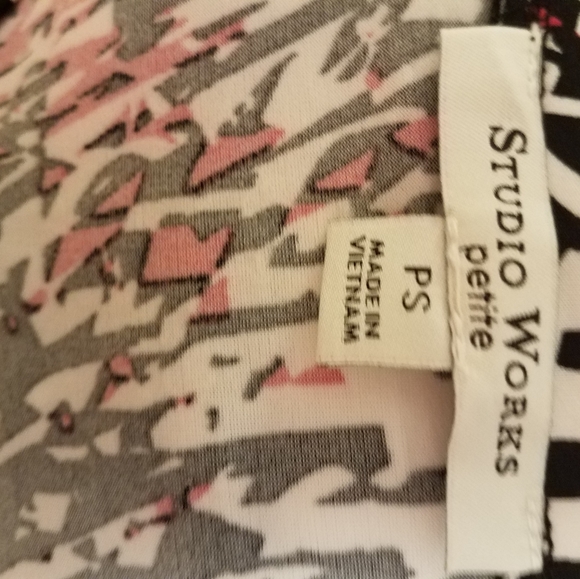 Top - Picture 4 of 6